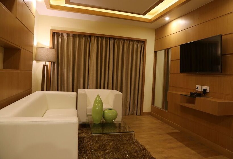 جناح, The Fern Residency Mundra