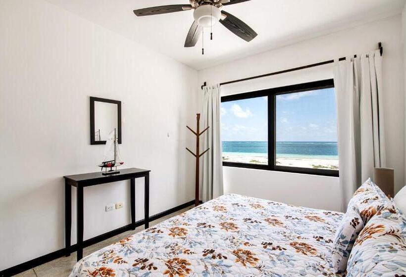 Апартаменты 2 Спальни Вид на Море, Vela S Condos Ocean Front