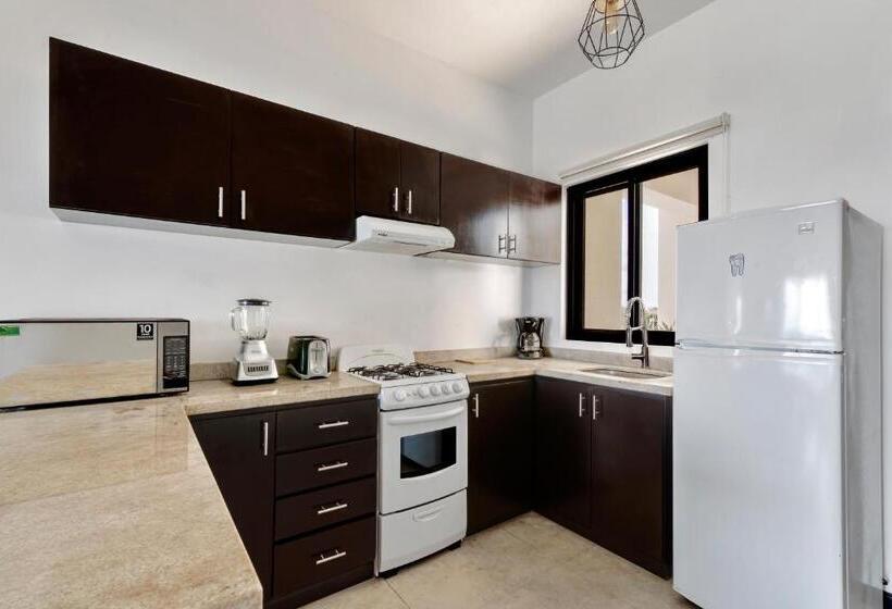 海の見える２ベッドルームアパートメント, Vela S Condos Ocean Front