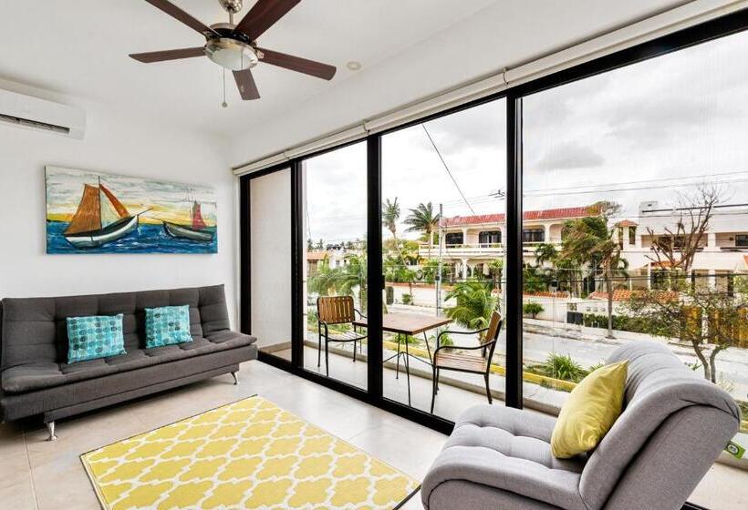 サイドシービュー１ベッドルームアパートメント, Vela S Condos Ocean Front