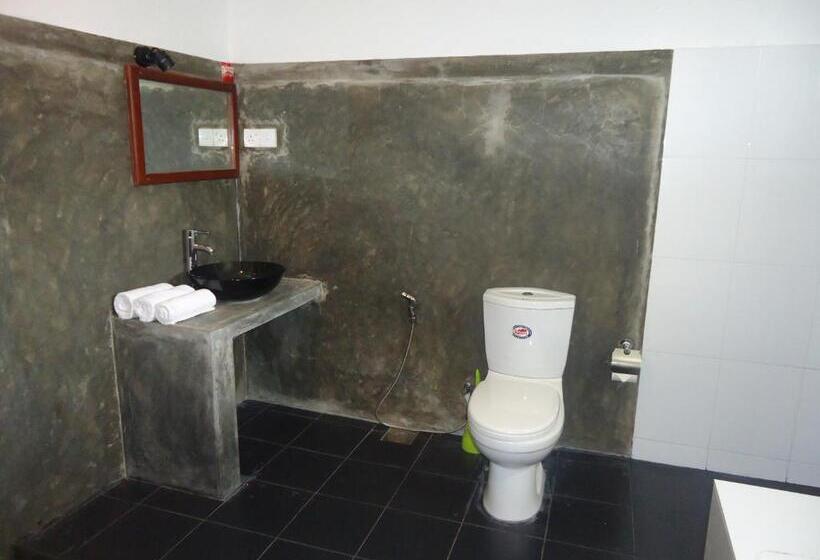 חדר סטנדרט לשלושה עם נוף לגינה, Vibration