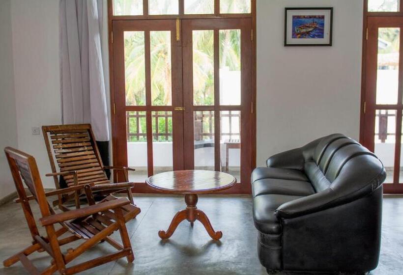 חדר סטנדרט לשלושה עם נוף לגינה, Vibration