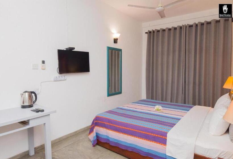 חדר סטנדרט נוף לגינה, Vibration