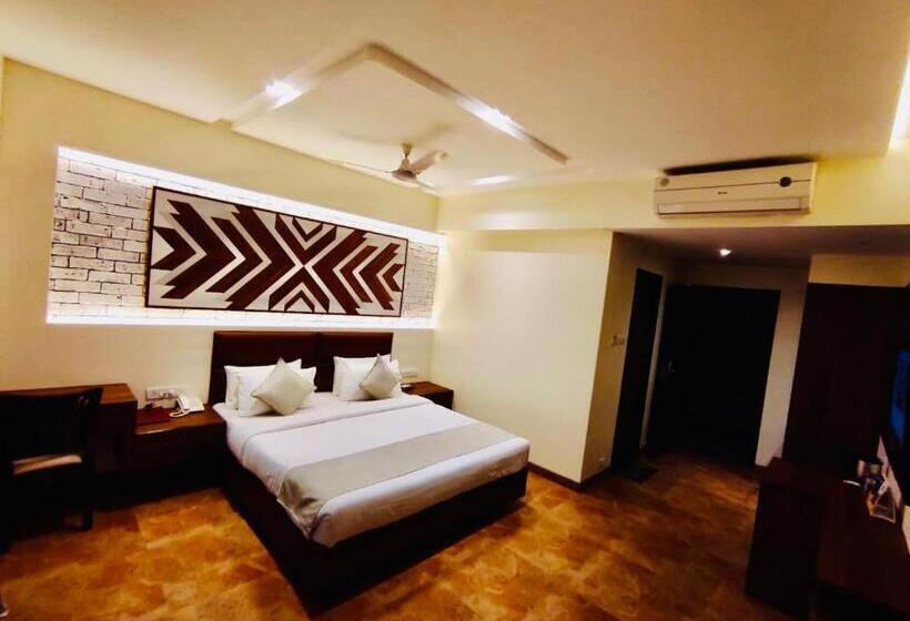 デラックスルーム, Zaras Resort Khandala