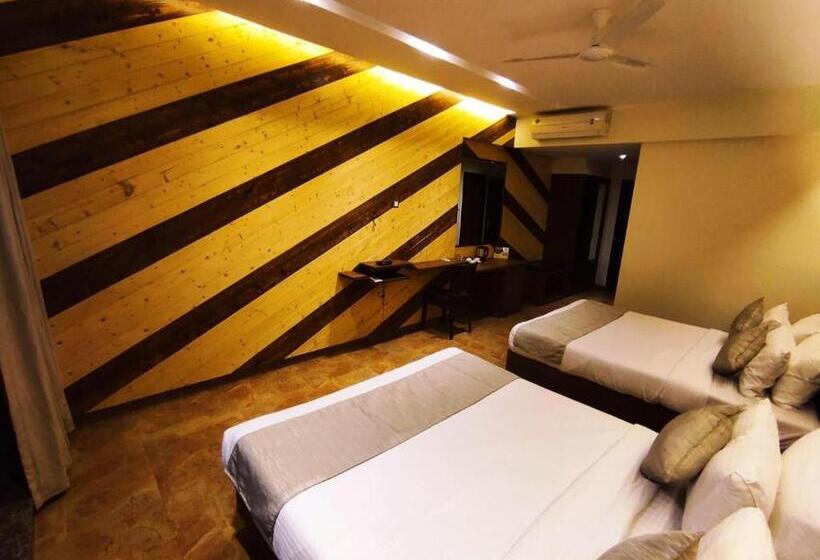 デラックスルーム, Zaras Resort Khandala