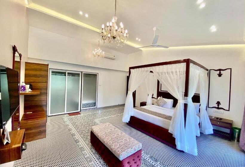 エクゼクティブスイート, Zaras Resort Khandala