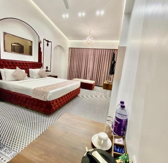 エクゼクティブスイート, Zaras Resort Khandala