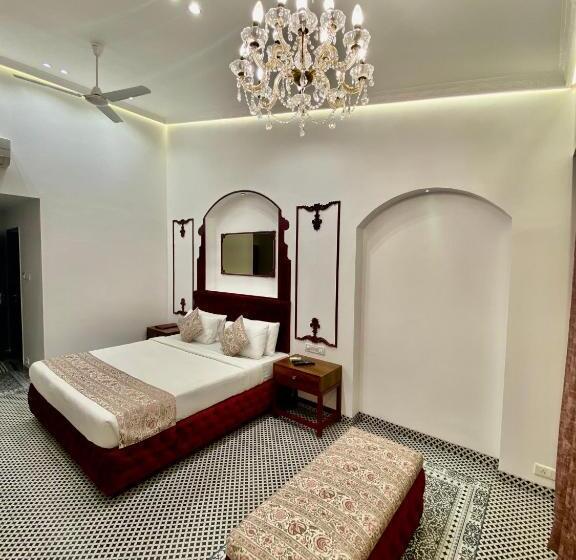 エクゼクティブスイート, Zaras Resort Khandala