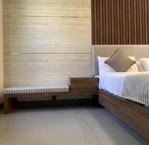 デラックスルーム, Zaras Resort Khandala