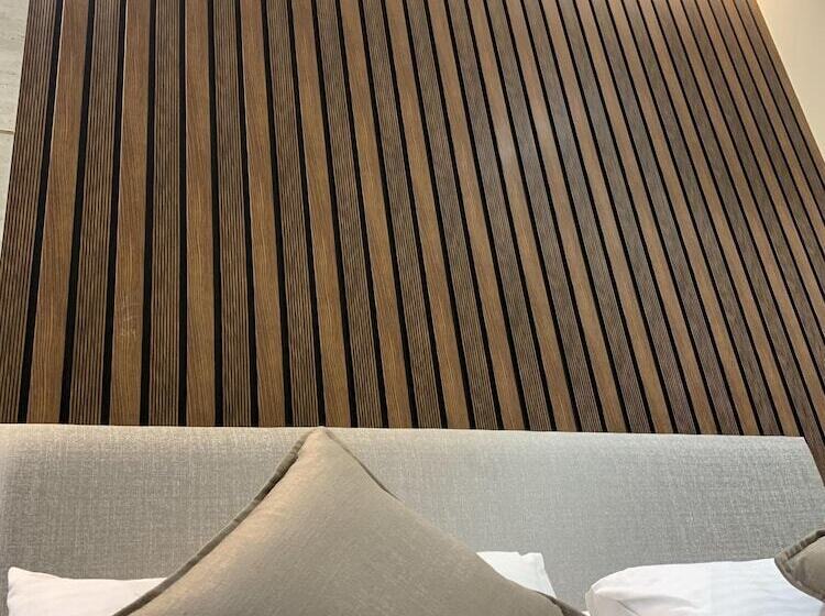 デラックスルーム, Zaras Resort Khandala