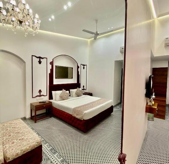 エクゼクティブスイート, Zaras Resort Khandala