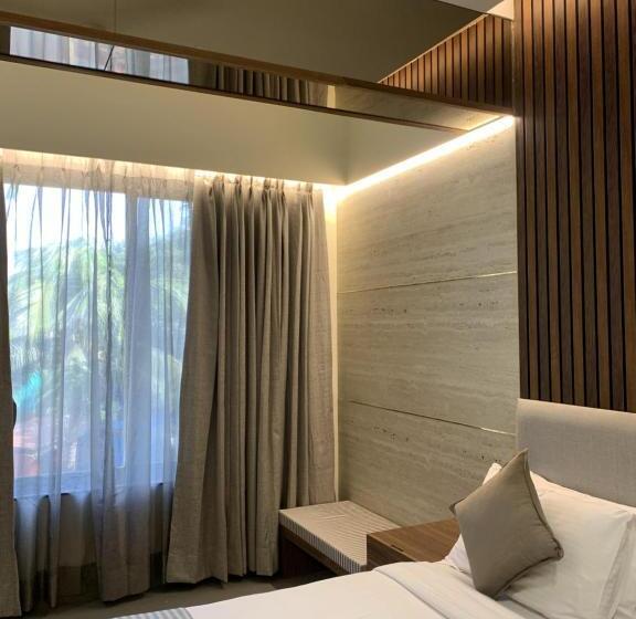 デラックスルーム, Zaras Resort Khandala