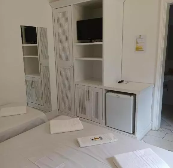 スタンダード４人部屋, Jequitiba Hotel Frente Ao Mar