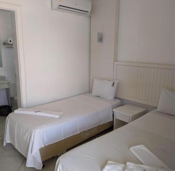 豪华三人间, Jequitiba Hotel Frente Ao Mar