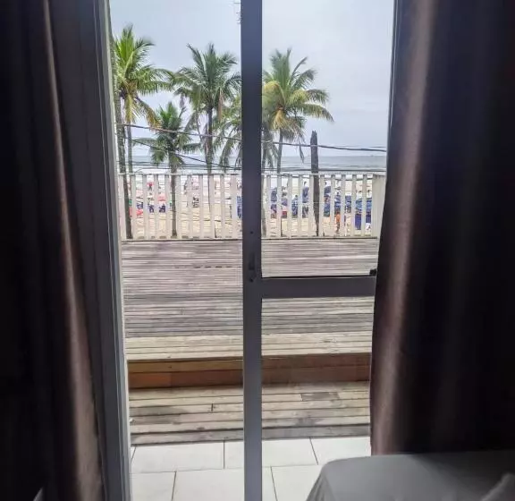 デラックスの４人部屋, Jequitiba Hotel Frente Ao Mar