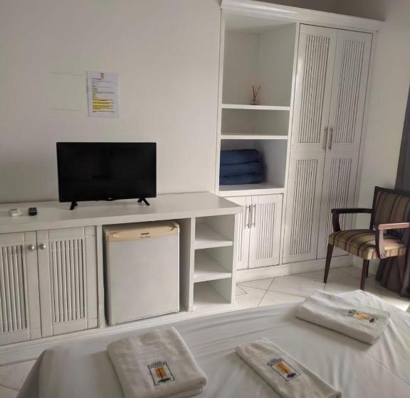 四人豪华间, Jequitiba Hotel Frente Ao Mar