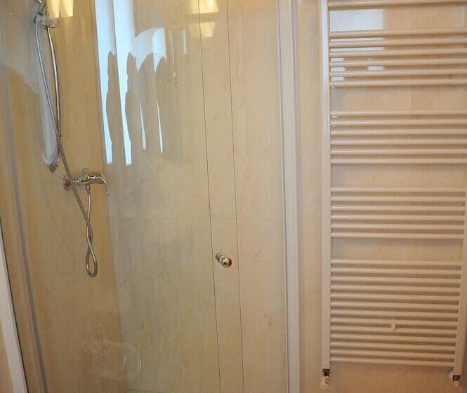 סוויטה דלוקס, Suite Maria