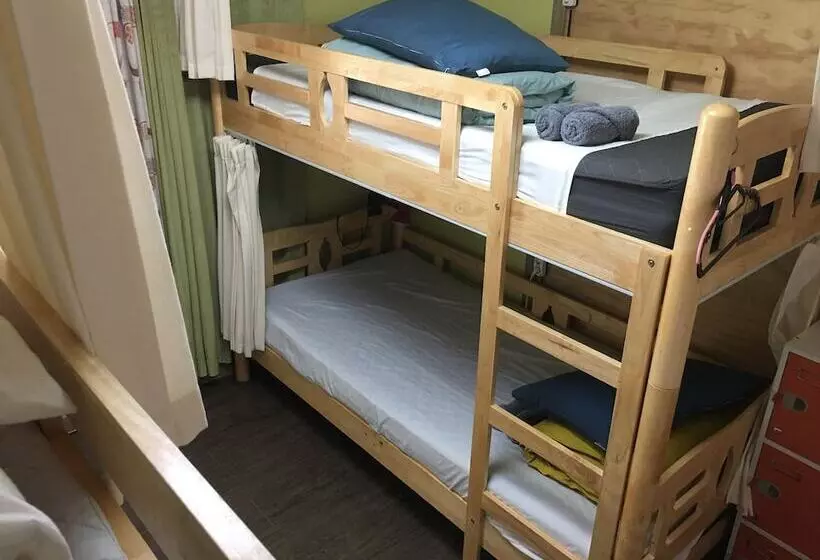 اتاق استاندارد چهار تخته, Gyeongju Momojane Guesthouse