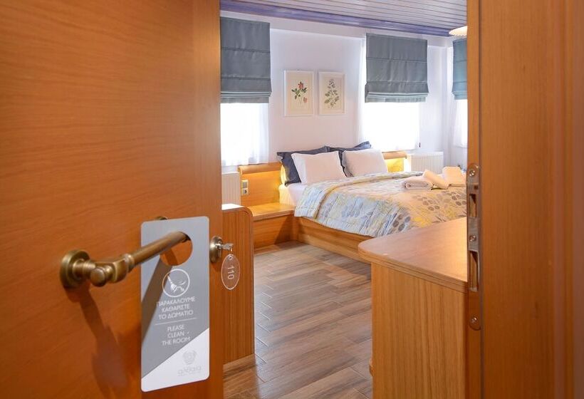 带露台的小型套房, Dilofo Hotel Luxury Suites