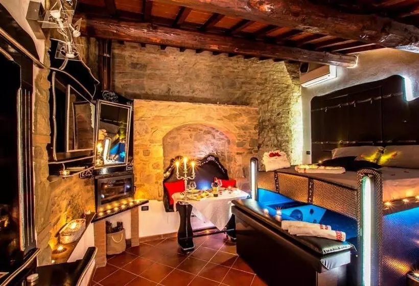 ハイドロマッサージバス付きスイート, Agriturismo La Camporena