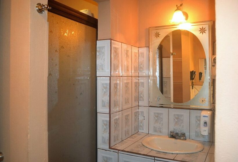 جناح جونيور, Diuwak