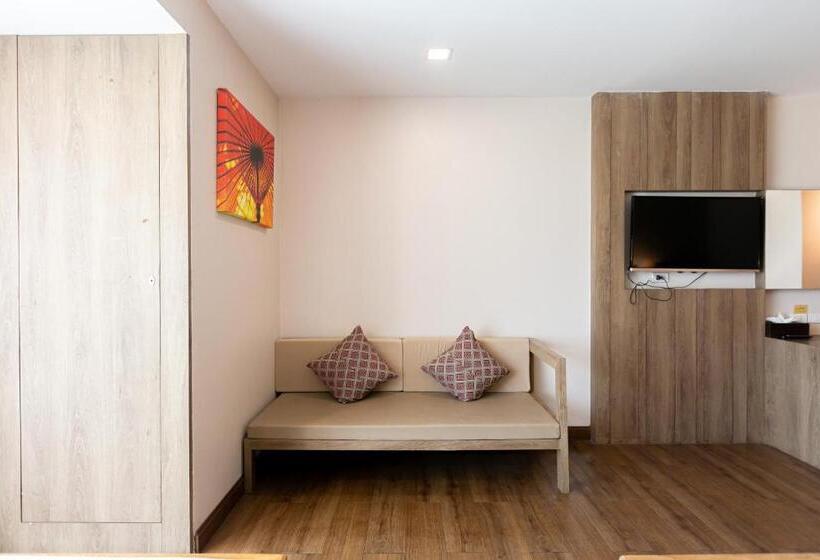 اتاق استاندارد سه نفره, Grand Ratchapruek