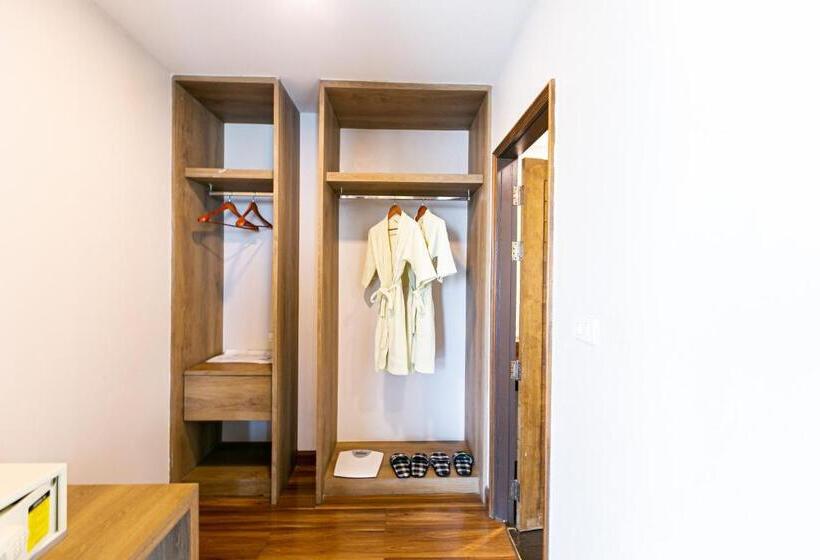 سوییت جونیور, Grand Ratchapruek