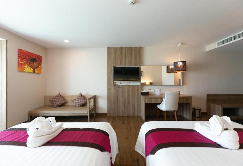 اتاق استاندارد سه نفره, Grand Ratchapruek