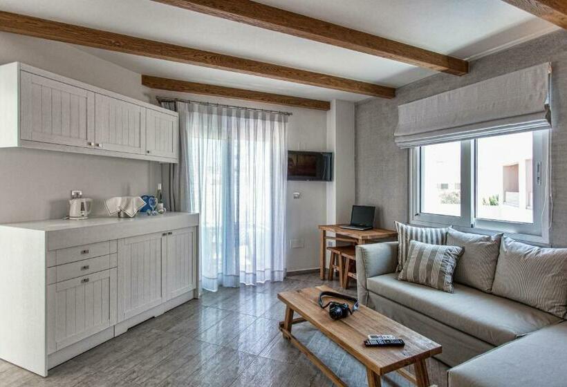 Люкс Классика, Omiros Boutique Hotel   Adults Only