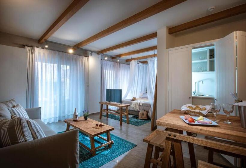 Люкс Классика, Omiros Boutique Hotel   Adults Only