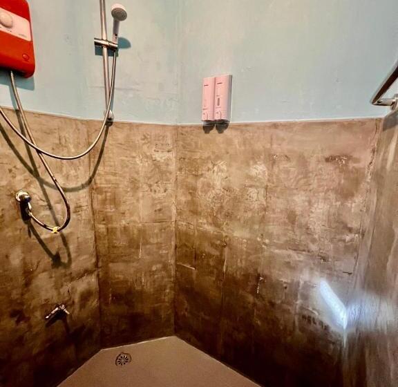 Номер Стандарт, Revolution Hostel Pai