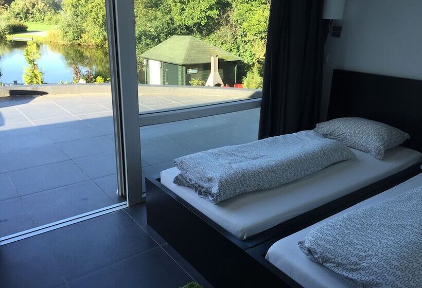 סטודיו דלוקס, Hostel Lakeside