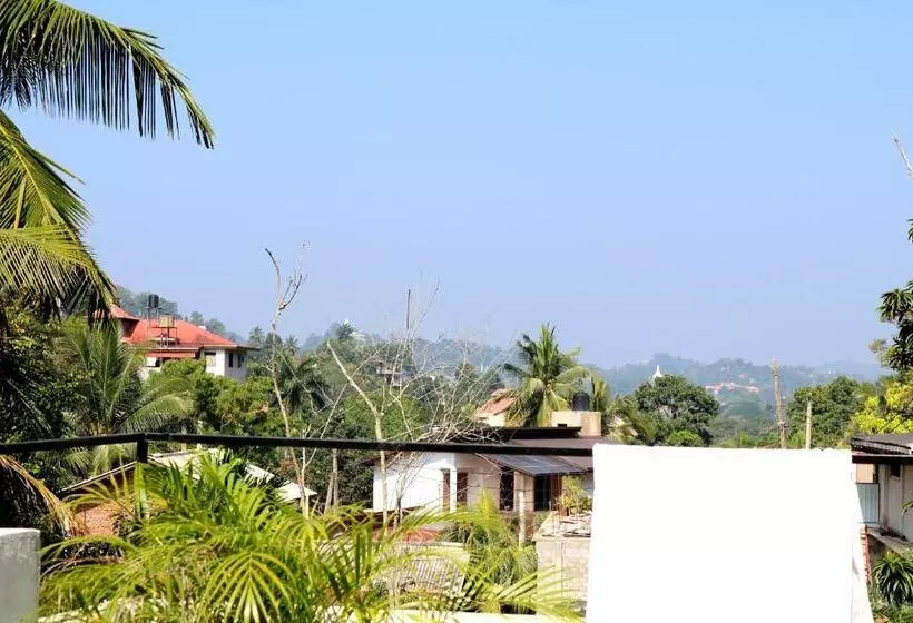 Standaardkamer met Balkon, Kandy Backpackers Hostel