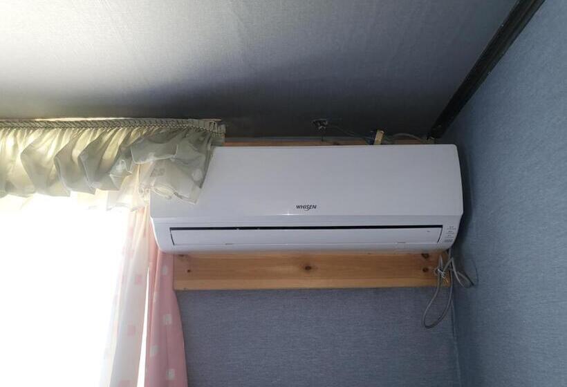 Номер Superior, Songwol Park