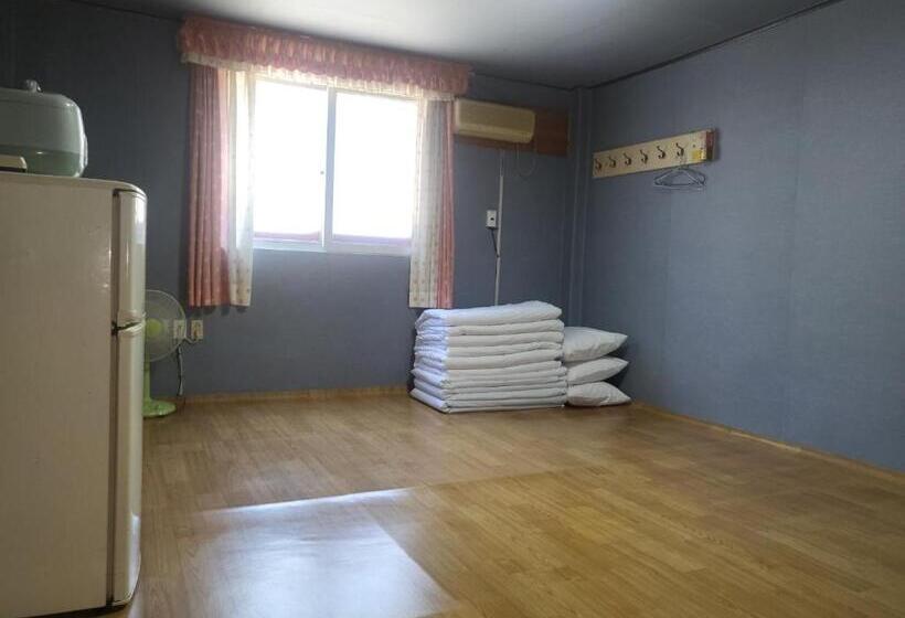 Quarto Deluxe, Songwol Park