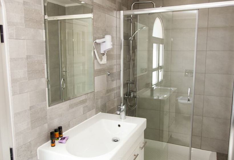 テラス付き1ベッドルームアパートメント, Troulakis Beach