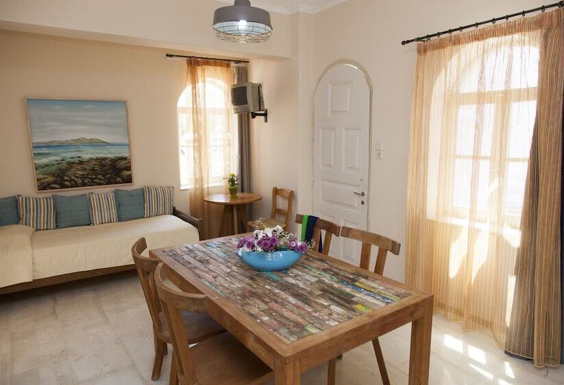 2ベッドルームアパートメント, Troulakis Beach