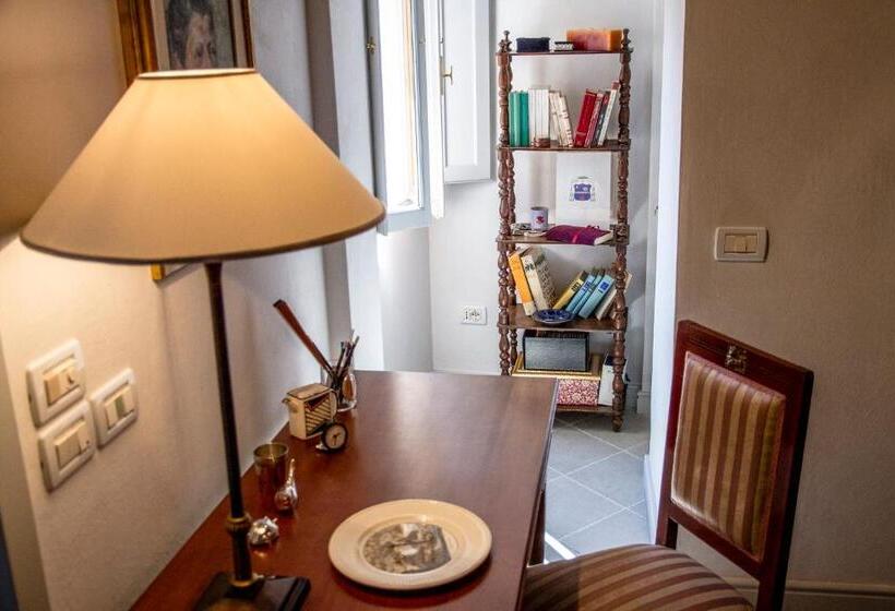 سوئیت با چشم‌انداز, Casina Mazzuoli