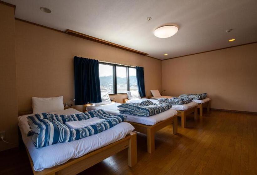 浴室共有スタンダード4人用ルーム, Guest House Ouka