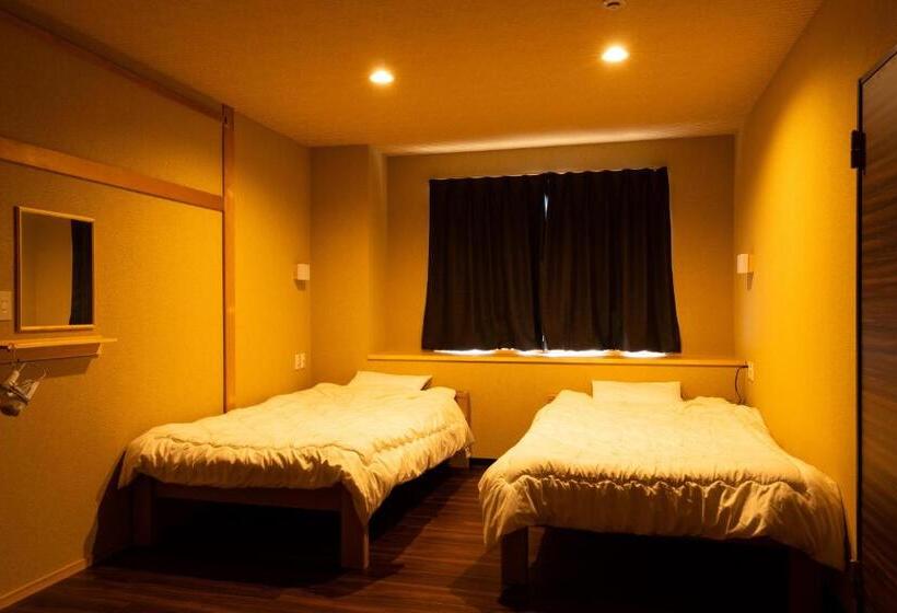 Семейный Номер Совместный Санузел, Guest House Ouka