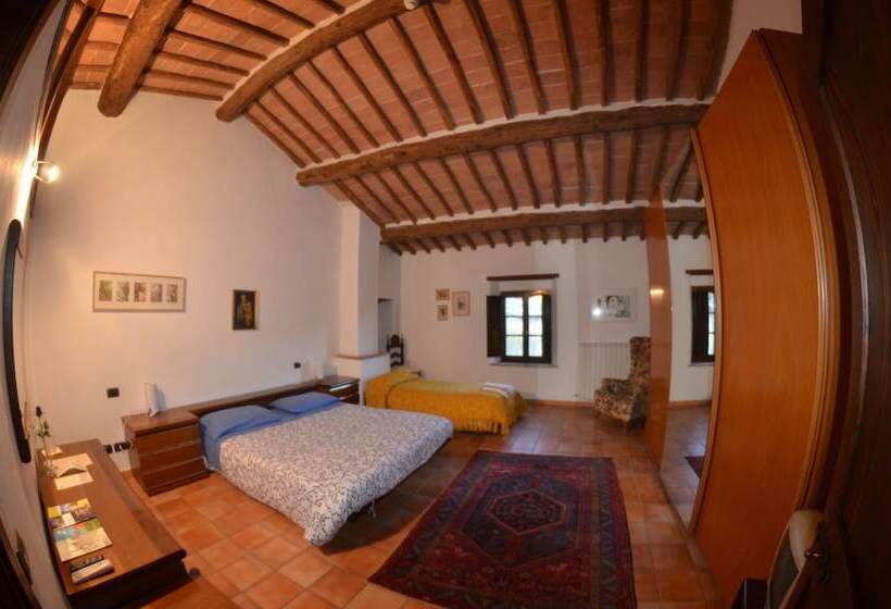 غرفة قياسية ثلاثية, Agriturismo Podere Ficareto