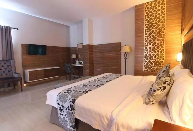 Superior Szoba, Grand Amira