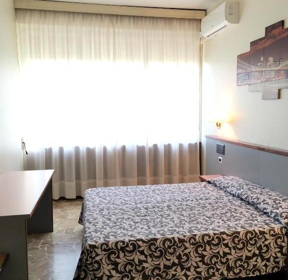 חדר סטנדרט, H&l