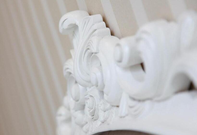 اتاق خانوادگی, Kadi Konagi Thermal