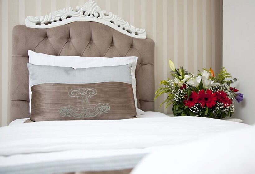 اتاق استاندارد یک نفره, Kadi Konagi Thermal