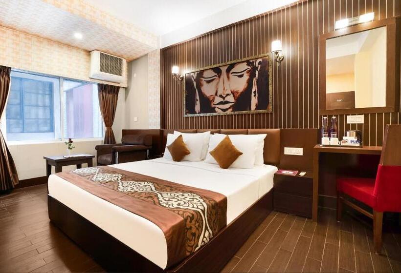 اتاق لوکس, Mount Embassy