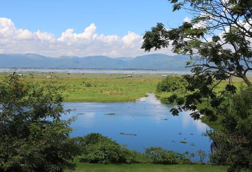 سوییت, Sanctum Inle Resort