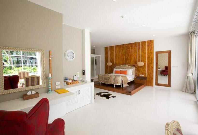 デラックススイート, Summer Luxury Beach Resort & Spa