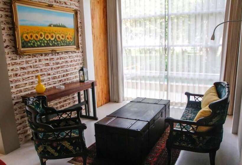 デラックススイート, Summer Luxury Beach Resort & Spa