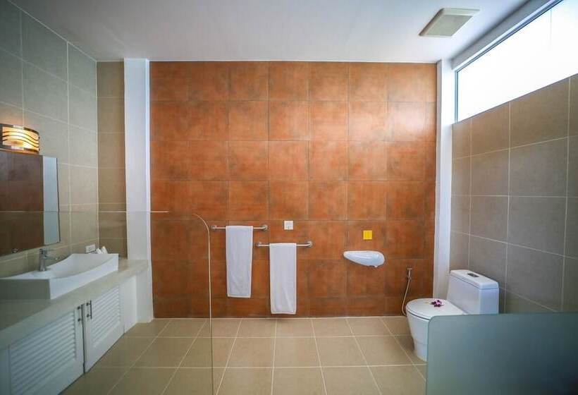 オーシャンビューデラックススイート, Summer Luxury Beach Resort & Spa